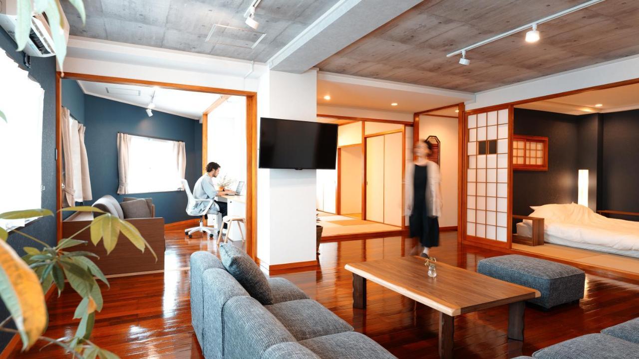 琉球モダン宿りゅうだん Naha Extérieur photo