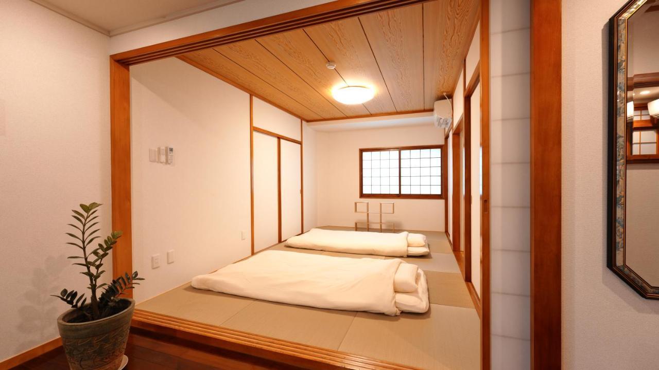 琉球モダン宿りゅうだん Naha Extérieur photo