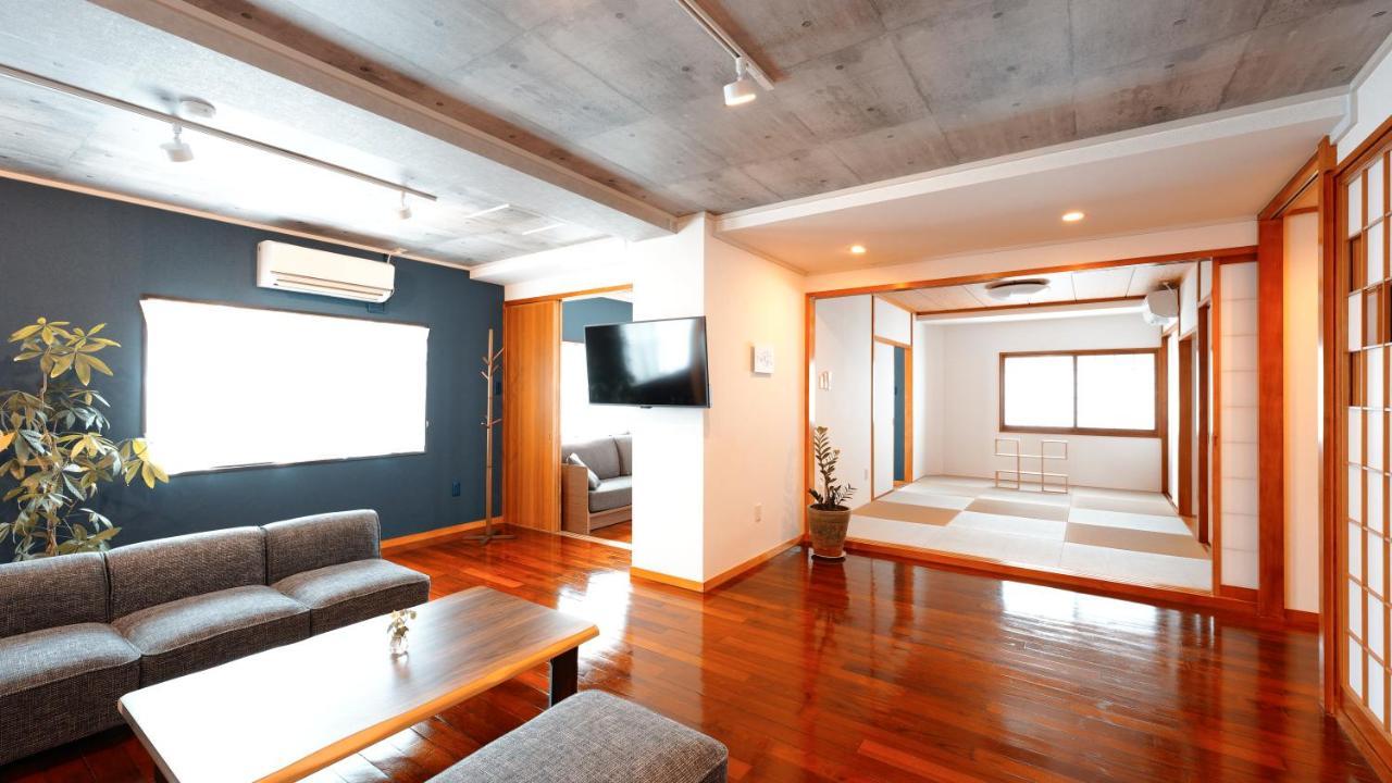 琉球モダン宿りゅうだん Naha Extérieur photo