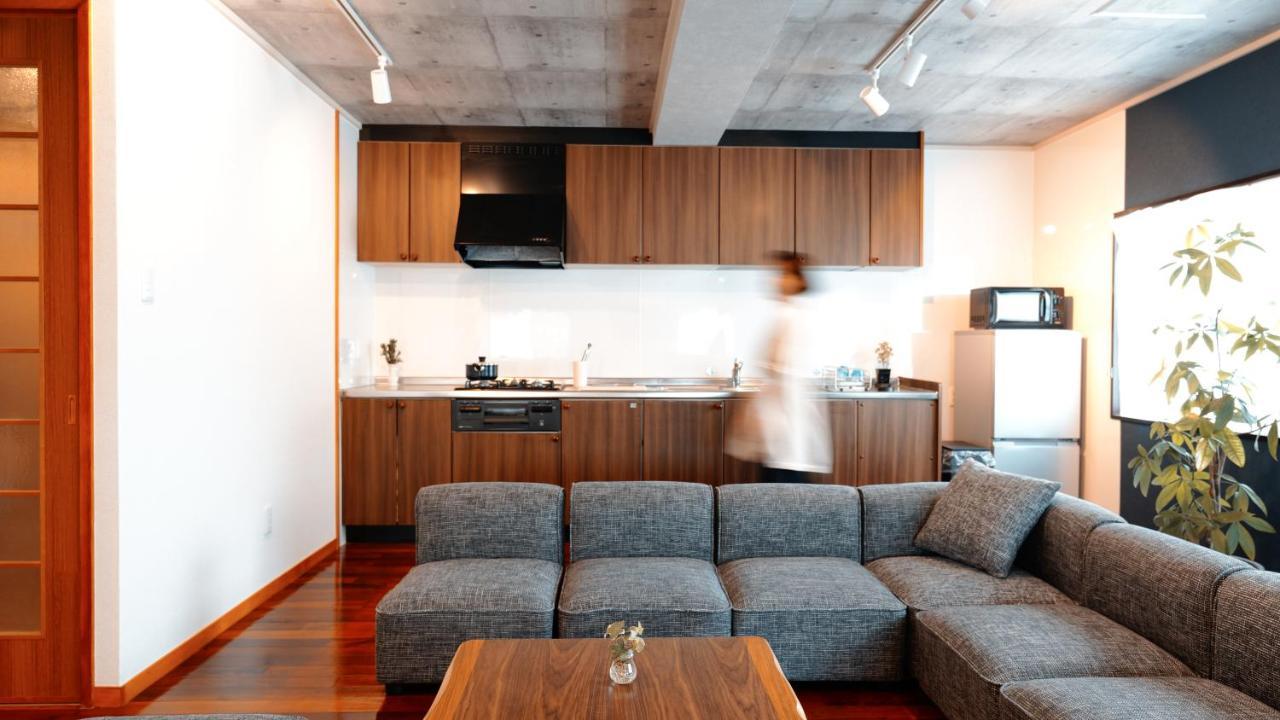 琉球モダン宿りゅうだん Naha Extérieur photo