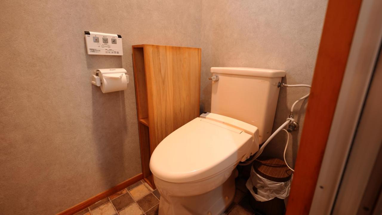 琉球モダン宿りゅうだん Naha Extérieur photo